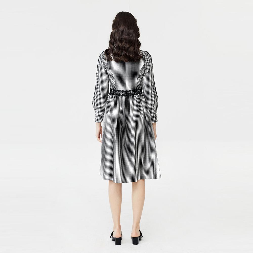Pearl button lace check dress