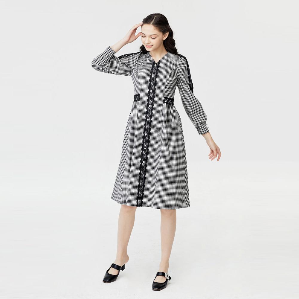Pearl button lace check dress